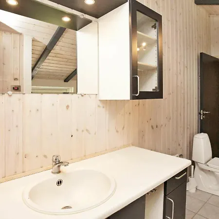 8 Person Holiday In Bl Vand Semesterbostad Blåvand