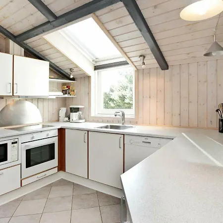 8 Person Holiday In Bl Vand Semesterbostad Blåvand
